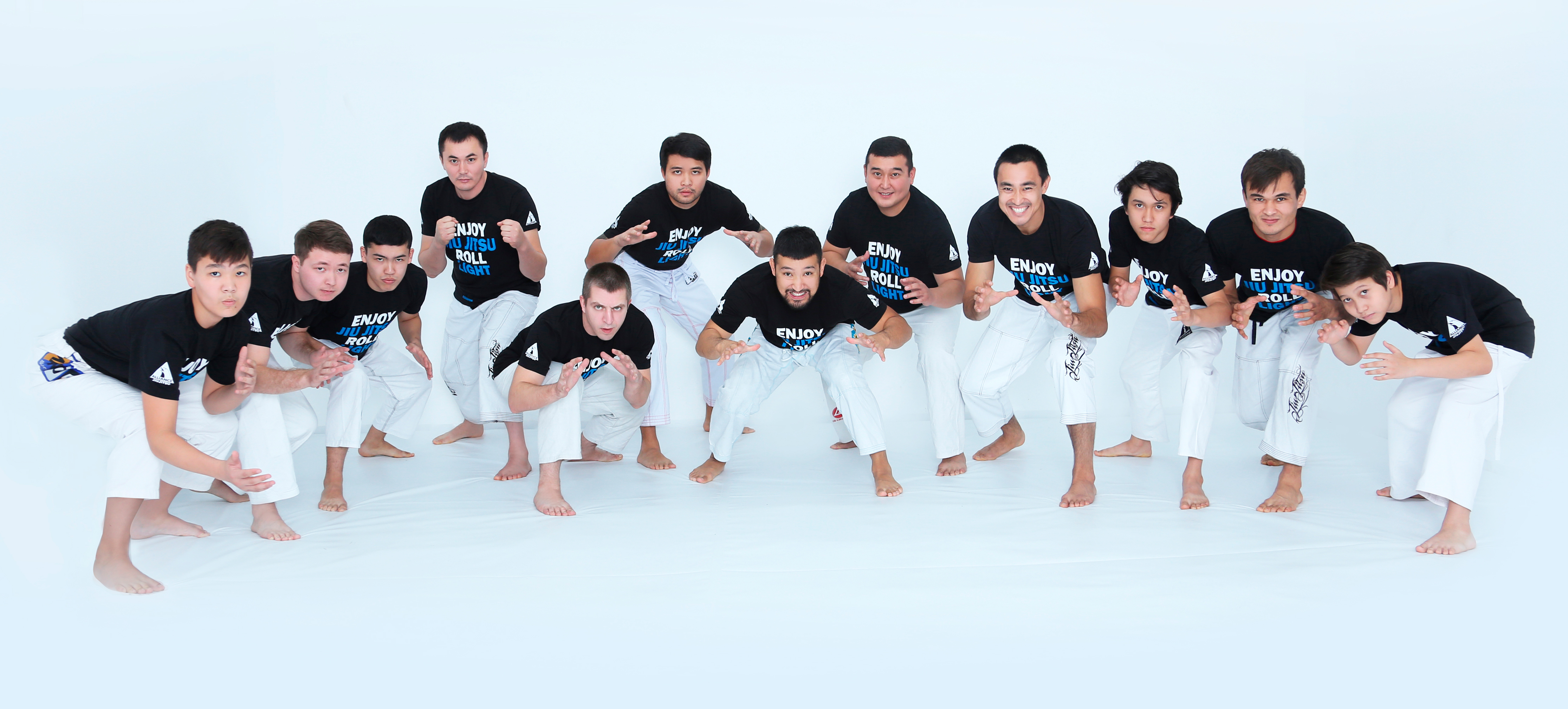 Ученики школы бразильского джиу-джитсу Roller